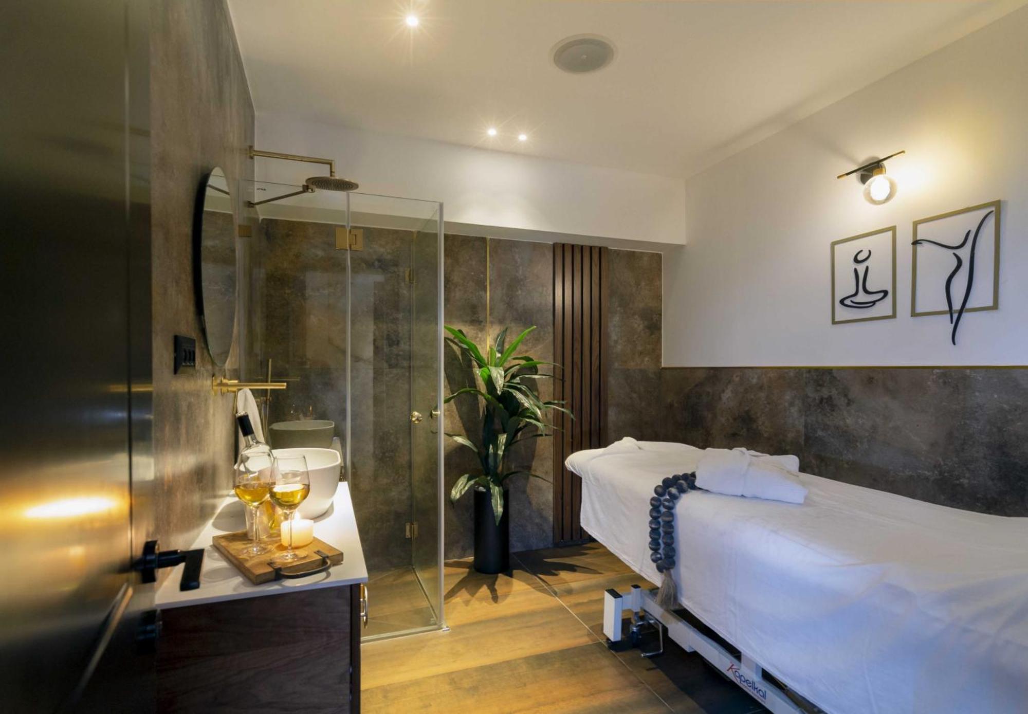 Beach Suite Israel- Best View, Gym, Massage Chair, Low Fee For Off-Site Indoor Pool Spa ביץ סוייט ישראל- נוף ים מאלף, כיסא מסאז, חדר כושר, אפשרות לבריכה מקורה, וספא בתשלום ממש מוזל Ashkelon Luaran gambar